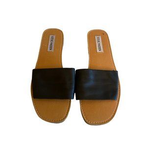 Steve Madden Black and Tan Flats